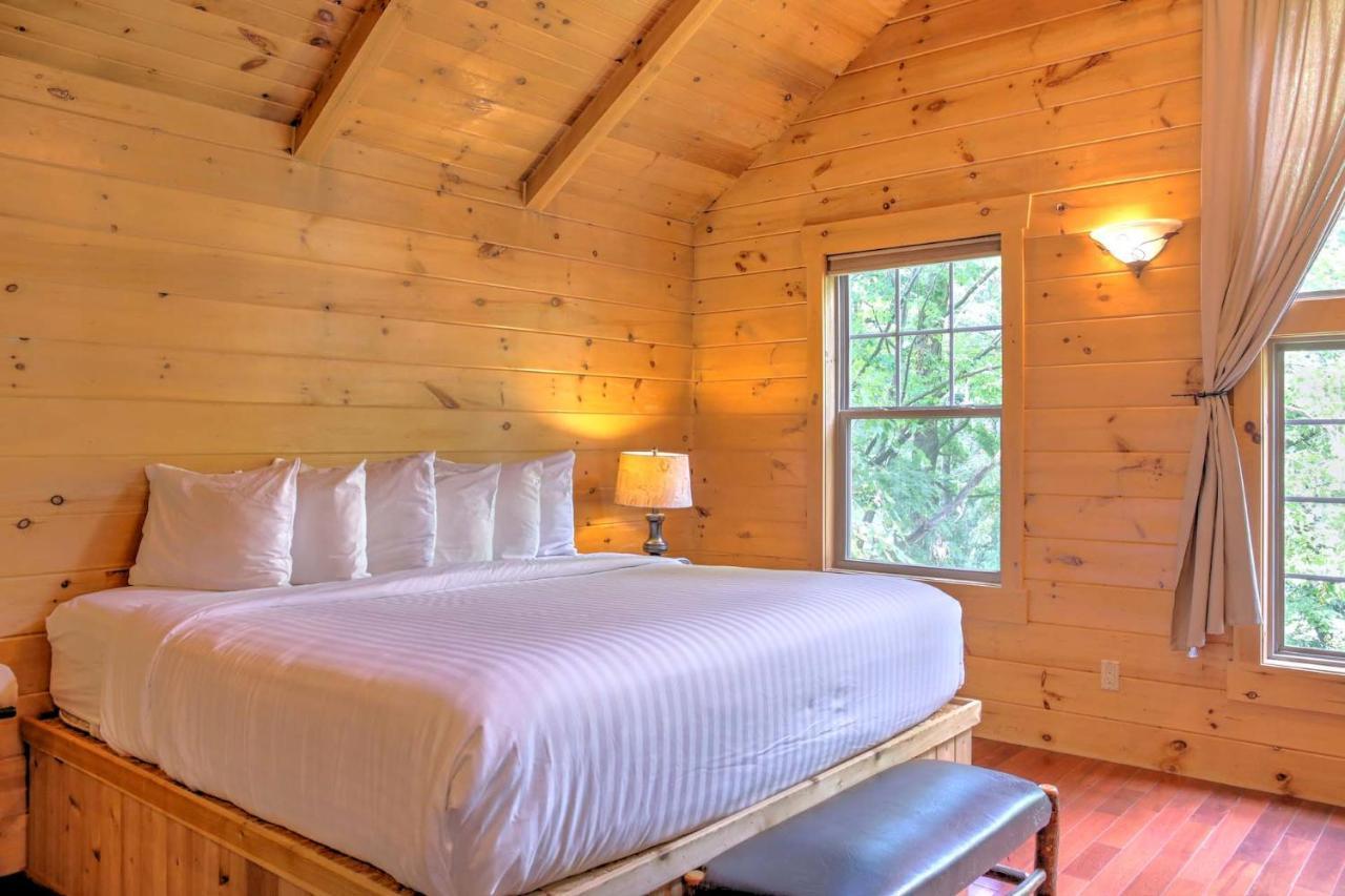 Wild Cherry Treehouse By Amish Country Lodging Millersburg Exterior foto